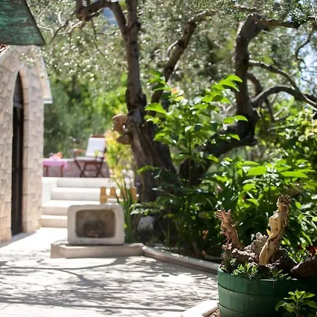 Holiday home Kety With Pool Makarska