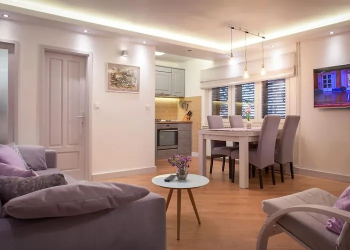 Kety With Pool Makarska