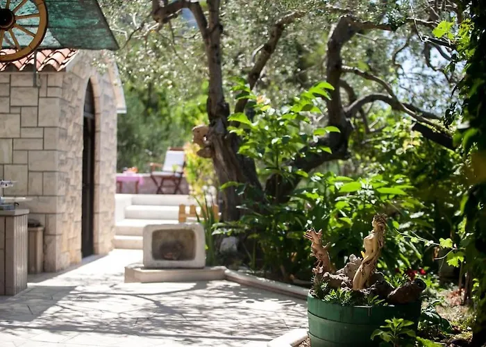 Hébergement de vacances Kety With Pool Makarska