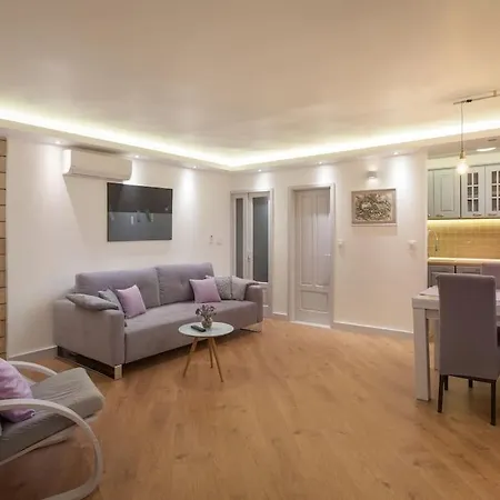 Holiday home Kety With Pool Makarska