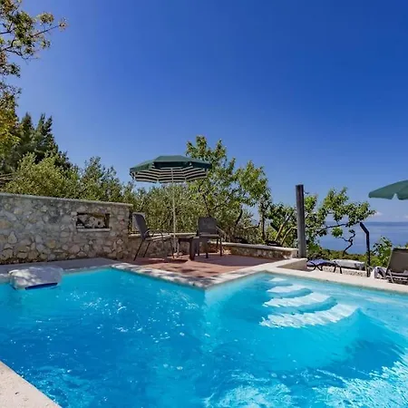 Kety With Pool Makarska
