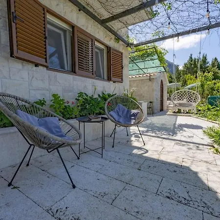 Dom wakacyjny Kety With Pool Makarska