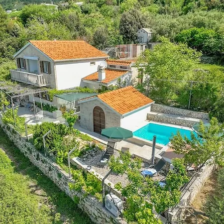 Kety With Pool Dom wakacyjny Makarska